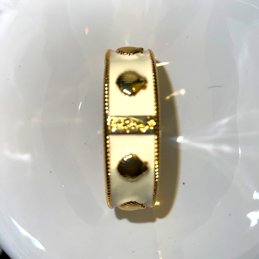 Bracelet With Shells
